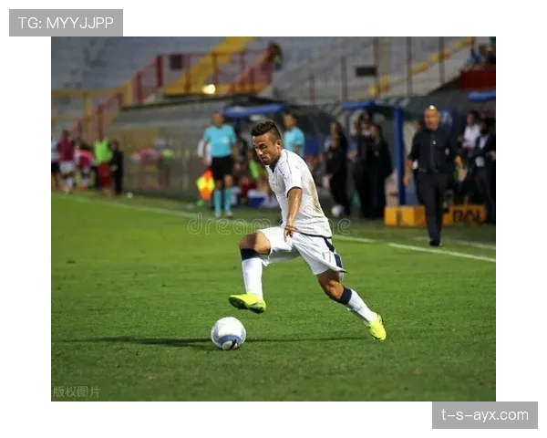 从“快乐足球”到欧冠决赛英雄：维尼修斯职业生涯全景复盘