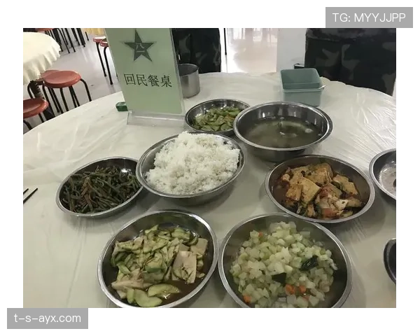 刷到魏秋月的日常：训练像军训，周末餐桌像五星级，感觉她下班就变了个人